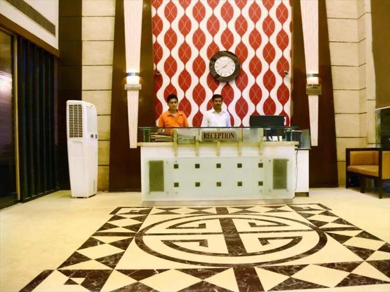 ***  Hotel Palmdale Zirakpur Chandigarh 潘切库拉 印度