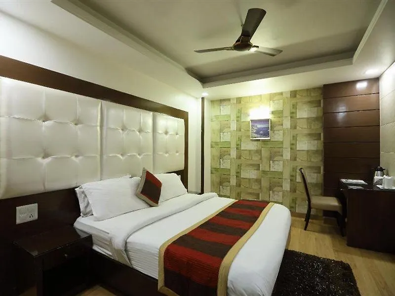 Hotel Palmdale Zirakpur Chandigarh 潘切库拉